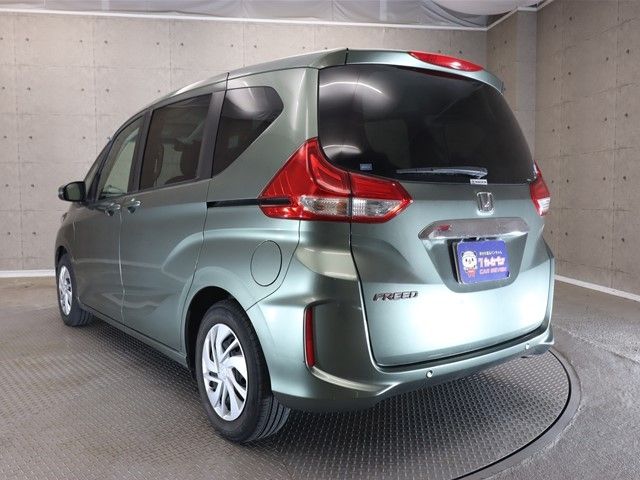 Honda FREED 2020-02 13884-24