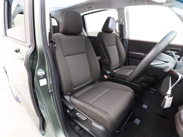 Honda FREED 2020-02 13884-3