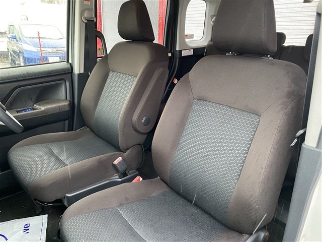 Toyota ROOMY 2020-11 186152-18
