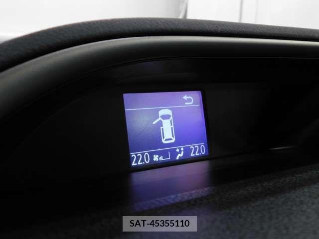 Toyota VOXY 2015-08 205301-17