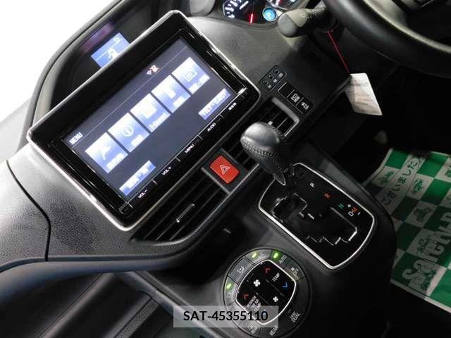 Toyota VOXY 2015-08 205301-15