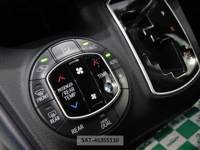 Toyota VOXY 2015-08 205301-8