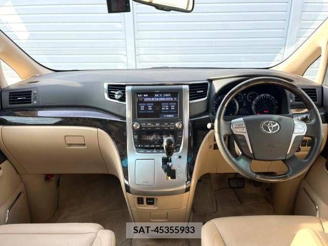 Toyota VELLFIRE 2013-06 351765-1