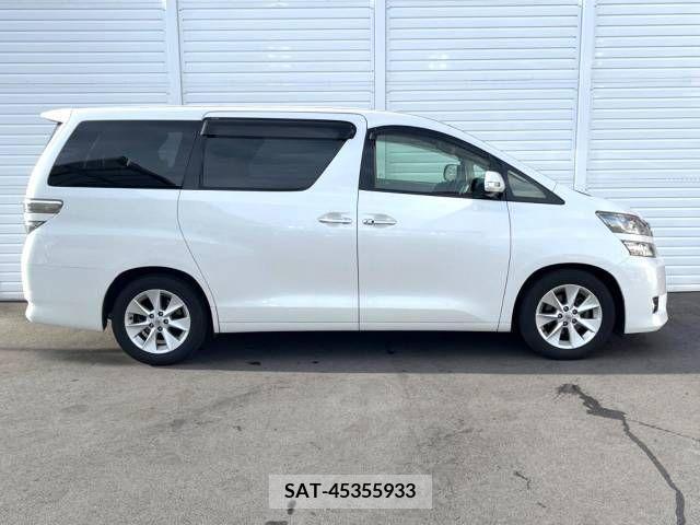 Toyota VELLFIRE 2013-06 351765-17
