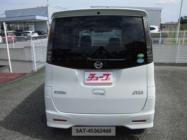 Nissan ROOX 2012-10 354757-21