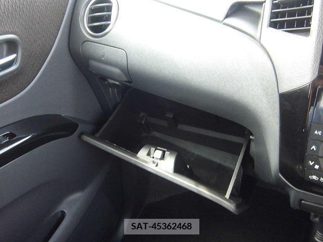 Nissan ROOX 2012-10 354757-24