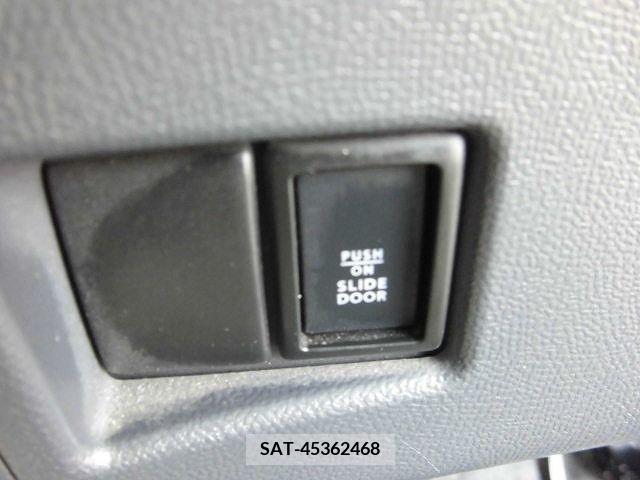 Nissan ROOX 2012-10 354757-11