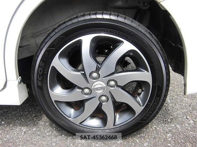 Nissan ROOX 2012-10 354757-26