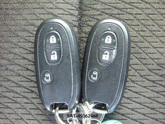 Nissan ROOX 2012-10 354757-25
