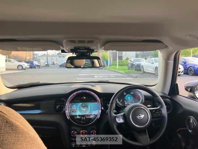 Bmw MINI 2023-12 345676-1