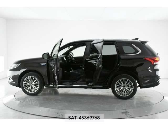 Mitsubishi OUTLANDER PHEV 2019-10 216393-5