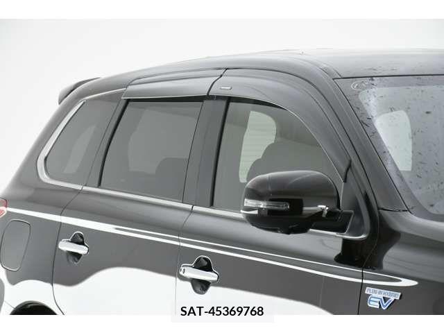 Mitsubishi OUTLANDER PHEV 2019-10 216393-3