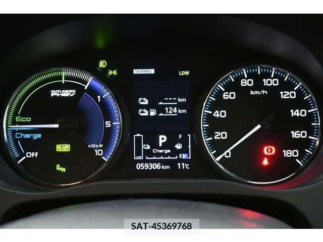 Mitsubishi OUTLANDER PHEV 2019-10 216393-9