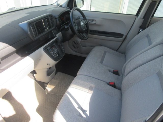 Toyota PASSO 2018-04 184057-4