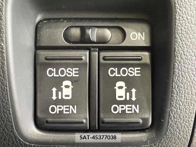 Honda N BOX CUSTOM 2016-01 378552-4