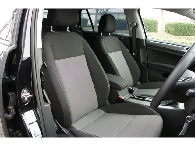 VolksWagen GOLF 2014-03 3037-4