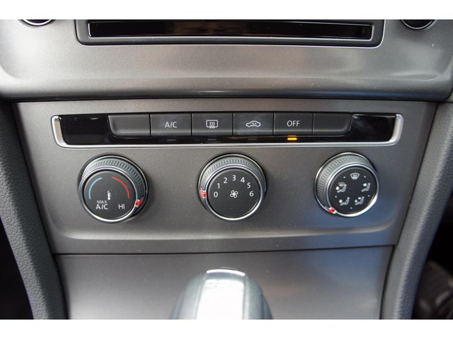 VolksWagen GOLF 2014-03 3037-10