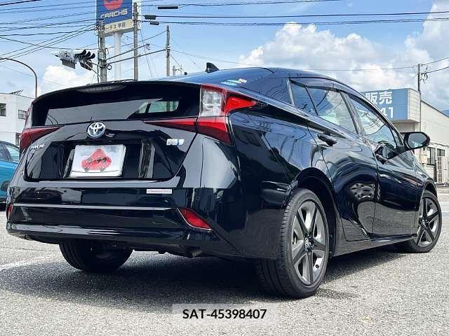 Toyota PRIUS 2019-04 366622-2