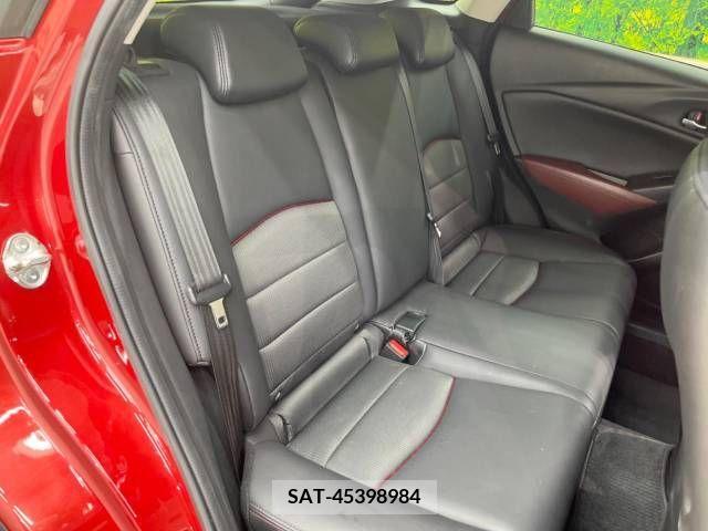 Mazda CX-3 2015-12 302041-9