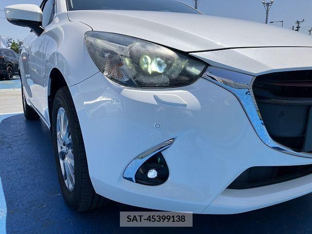 Mazda DEMIO 2017-12 335304-28