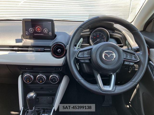 Mazda DEMIO 2017-12 335304-8