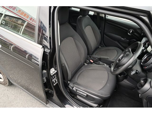 Bmw MINI 2018-02 2786-9