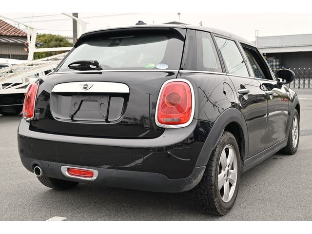 Bmw MINI 2018-02 2786-4