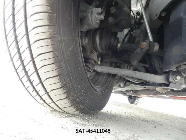 Toyota AQUA 2017-03 356355-17