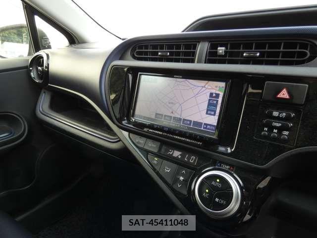 Toyota AQUA 2017-03 356355-13