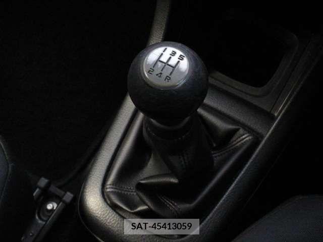Suzuki SWIFT 2011-12 243522-2