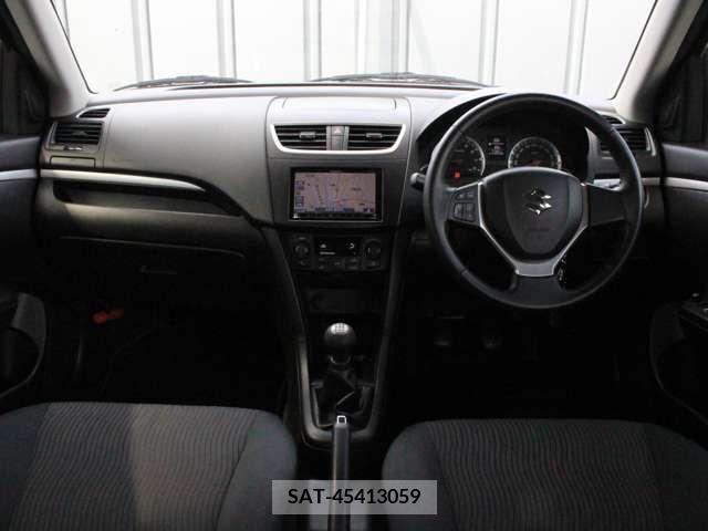 Suzuki SWIFT 2011-12 243522-1