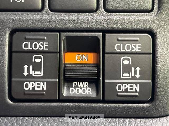 Toyota NOAH 2020-12 332530-5
