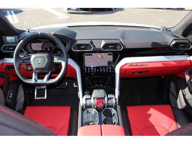 Lamborghini URUS 2019-11 27629-1