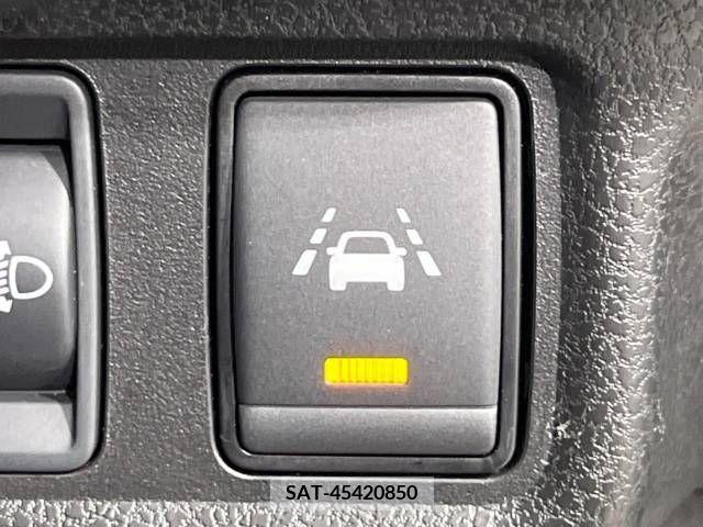 Nissan NOTE 2018-06 255548-5