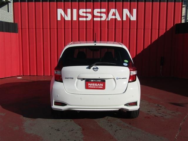 Nissan NOTE 2018-10 192338-27