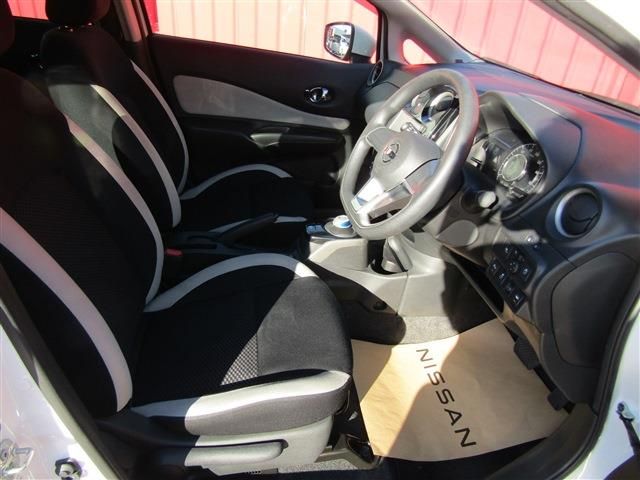 Nissan NOTE 2018-10 192338-4