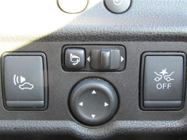 Nissan NOTE 2018-10 192338-10