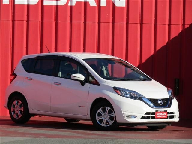 Nissan NOTE 2018-10 192338-0
