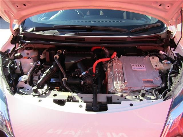 Nissan NOTE 2018-10 192338-29
