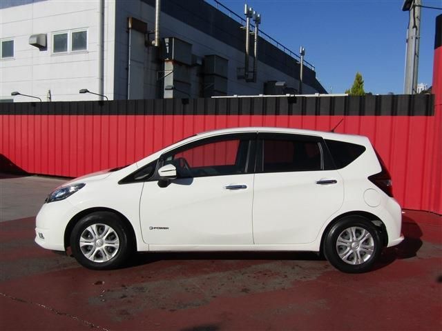 Nissan NOTE 2018-10 192338-25