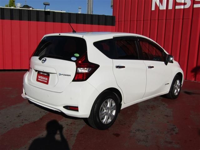 Nissan NOTE 2018-10 192338-2
