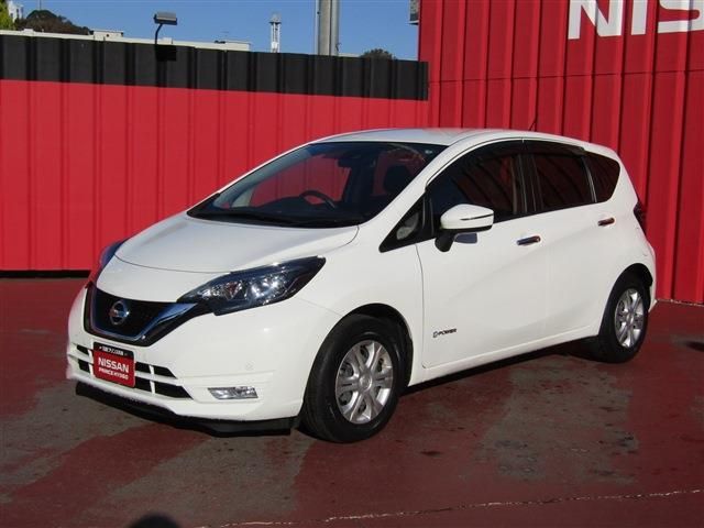 Nissan NOTE 2018-10 192338-24