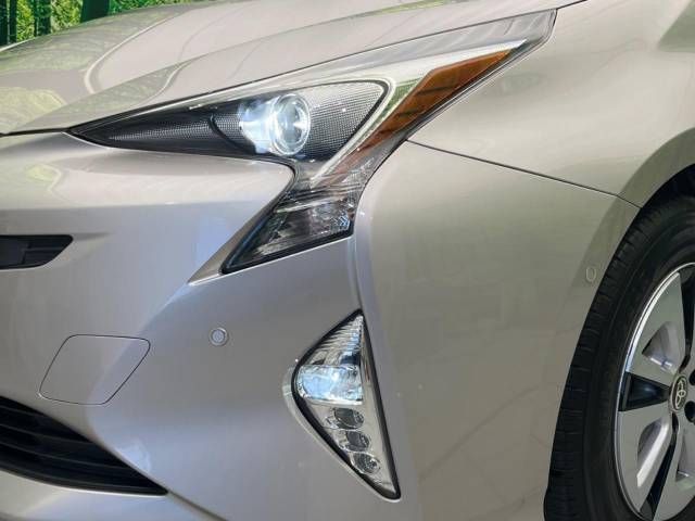 Toyota PRIUS 2016-01 189985-13