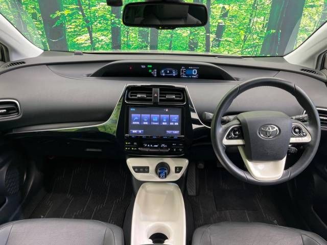 Toyota PRIUS 2016-01 189985-1