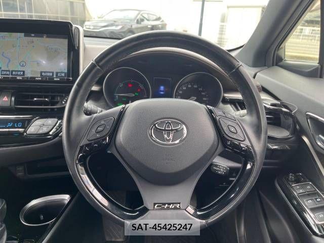 Toyota C-HR 2017-05 343151-11