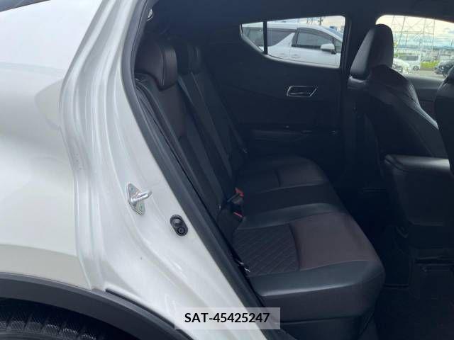 Toyota C-HR 2017-05 343151-9