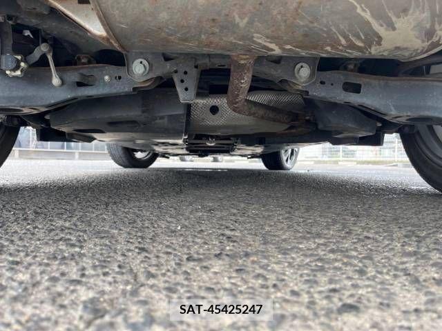 Toyota C-HR 2017-05 343151-19