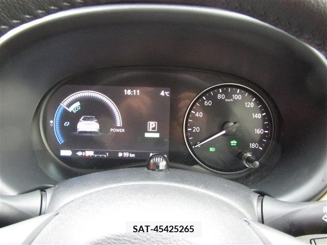 Nissan KICKS 2023-04 214212-20