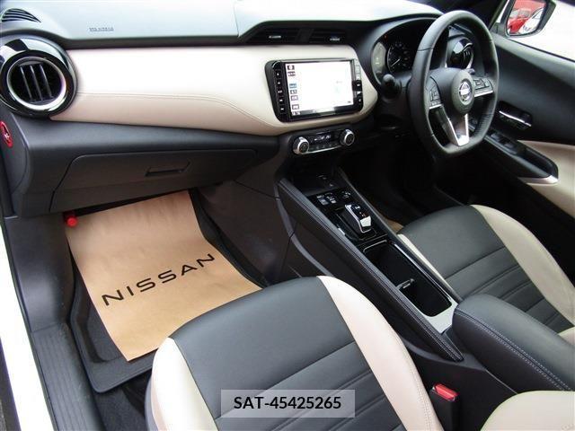 Nissan KICKS 2023-04 214212-25