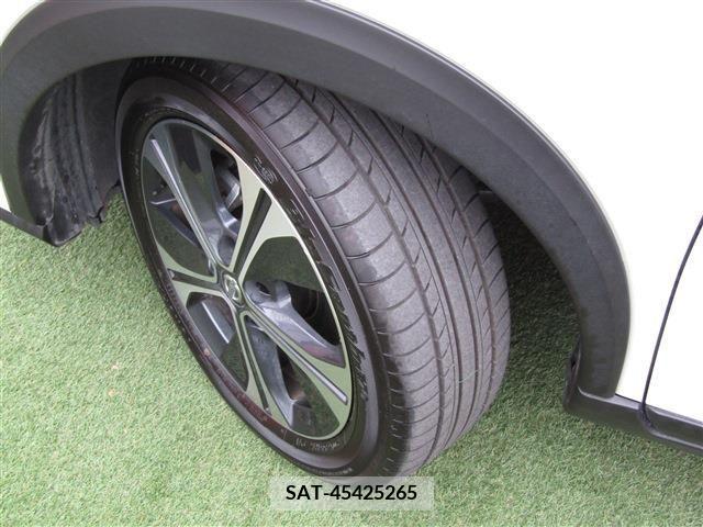 Nissan KICKS 2023-04 214212-9